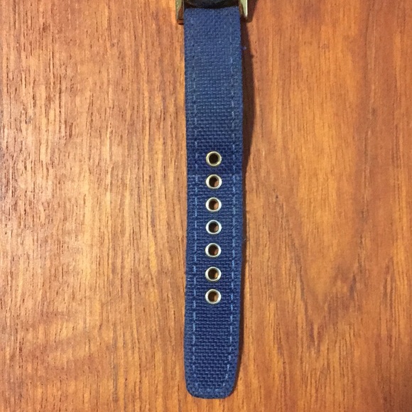 DKNY Watch - Picture 4 of 7